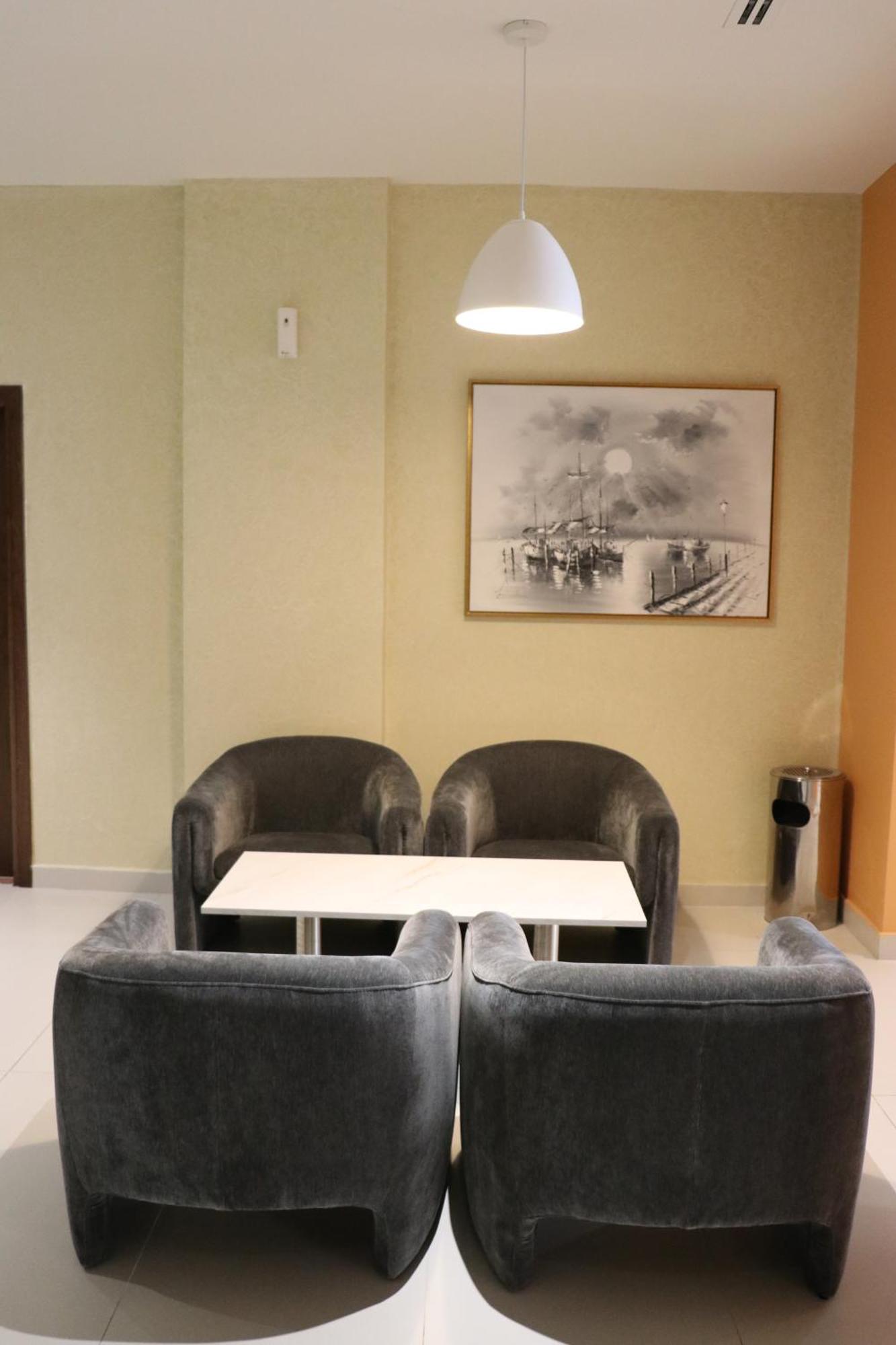 Jarzez Hotel Apartments Al Hail Seeb Exterior photo