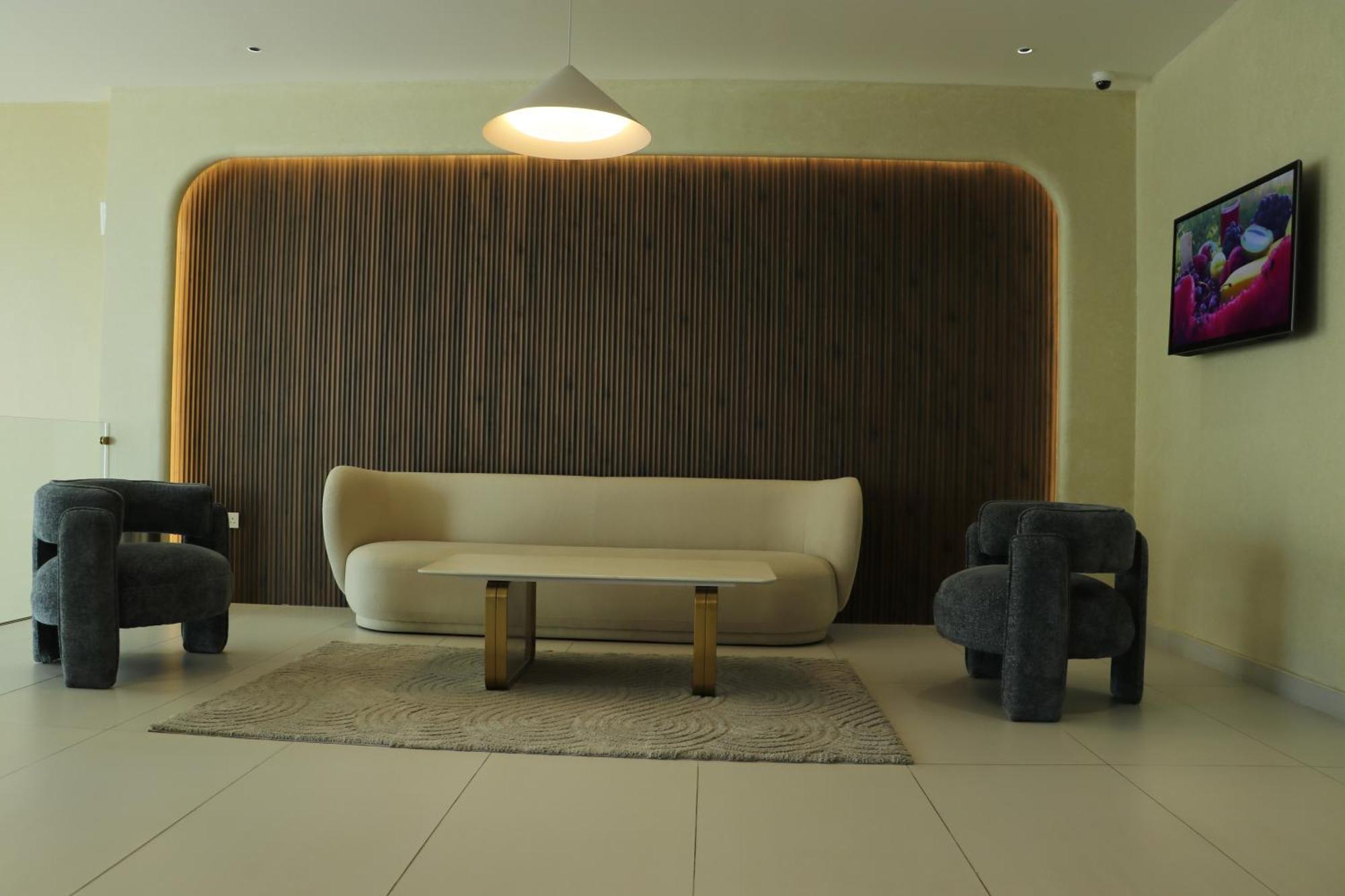 Jarzez Hotel Apartments Al Hail Seeb Exterior photo