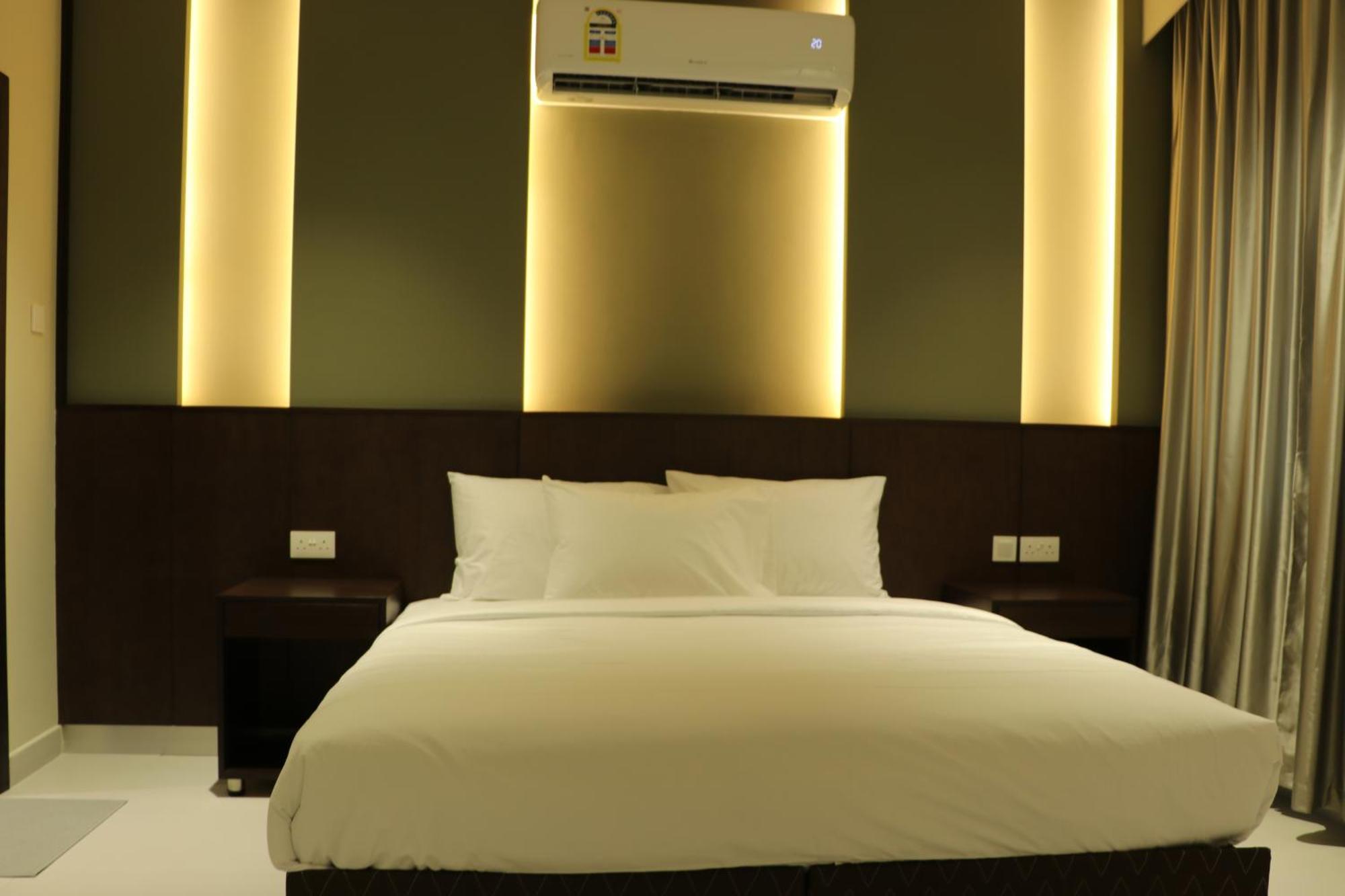 Jarzez Hotel Apartments Al Hail Seeb Exterior photo