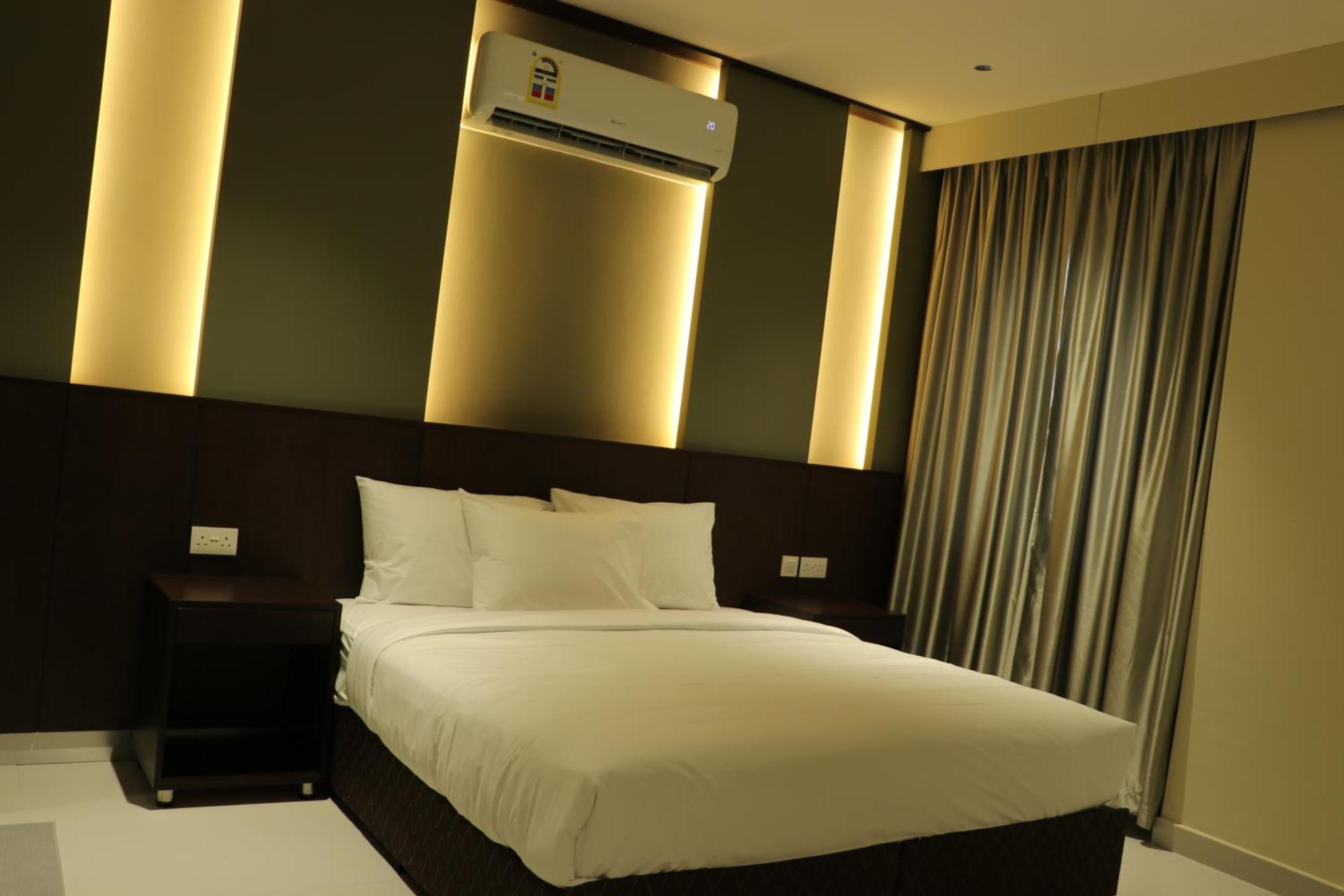 Jarzez Hotel Apartments Al Hail Seeb Exterior photo