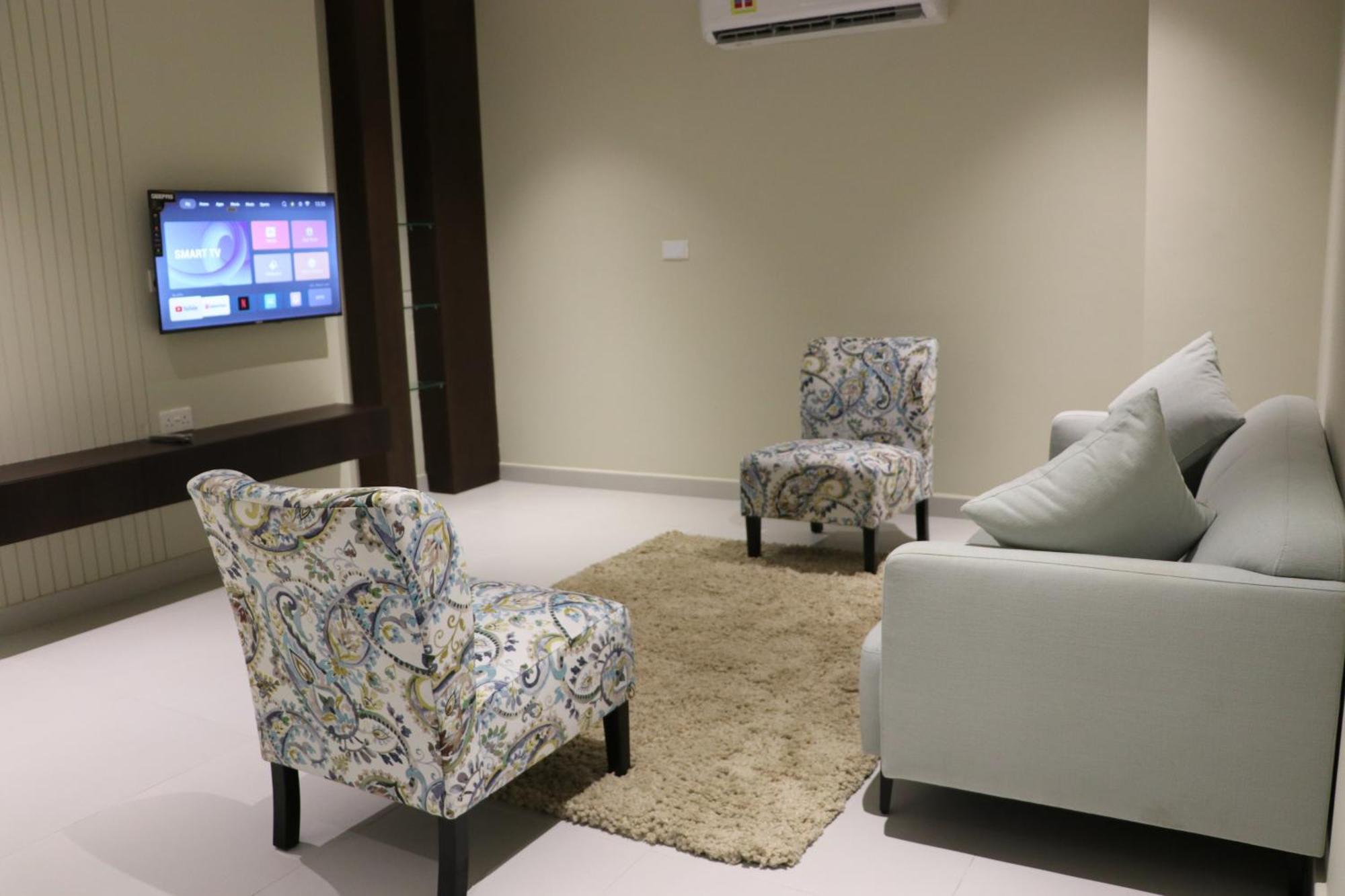 Jarzez Hotel Apartments Al Hail Seeb Exterior photo